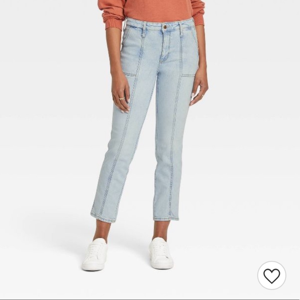Universal Thread High Rise Slim Straight Jeans Lightwash
